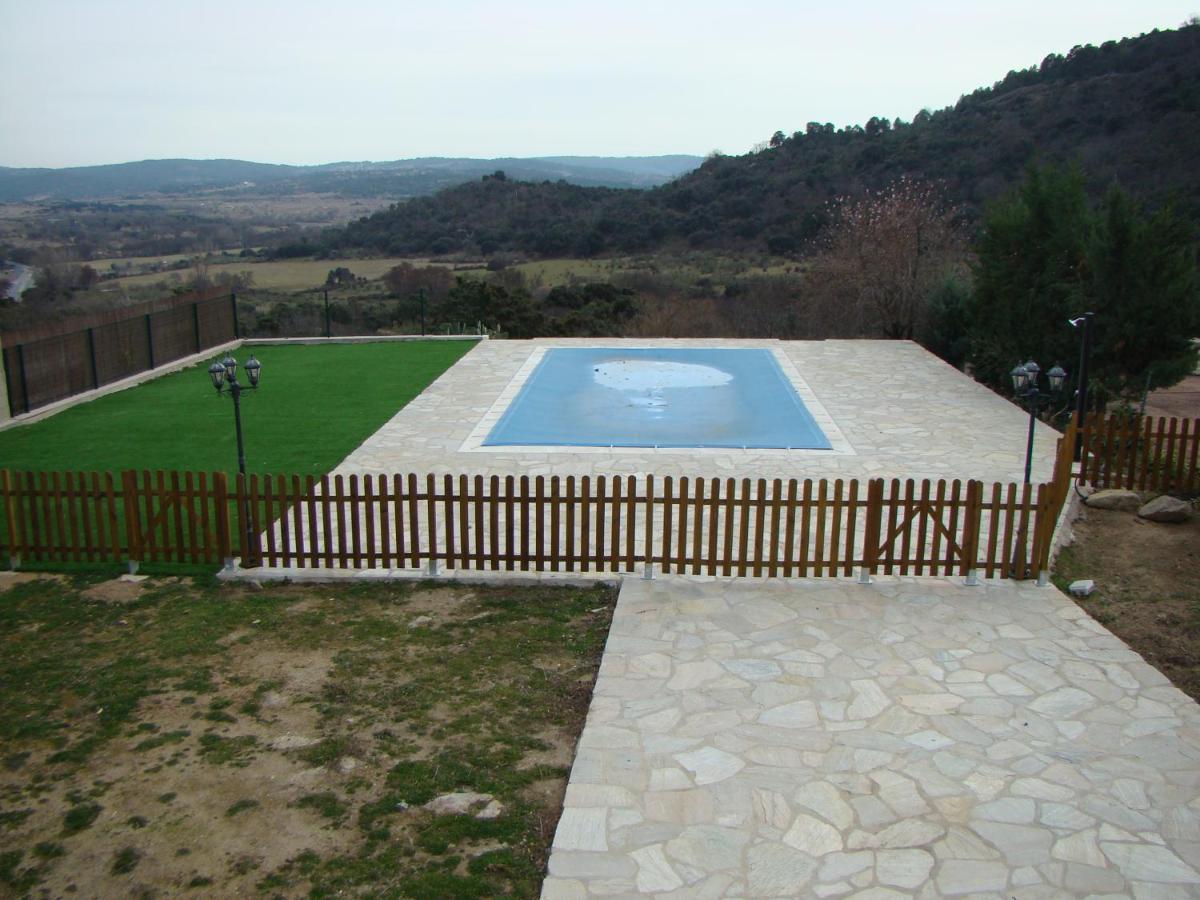 Chalet Con Piscina Y Bbq Para 10 Personas San Martín de Valdeiglesias エクステリア 写真